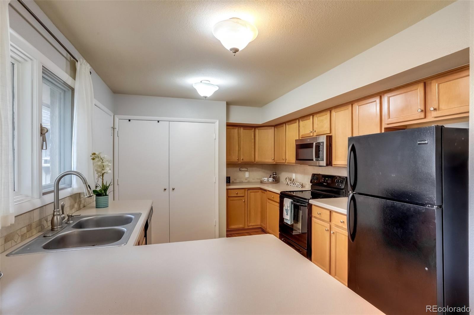 MLS Image #17 for 23  walter way,broomfield, Colorado