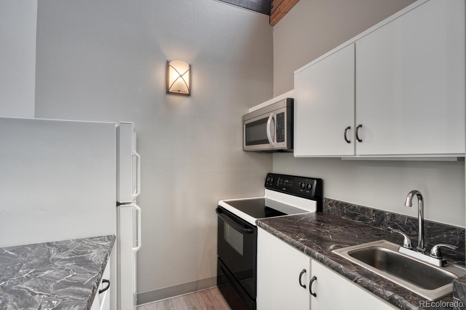 MLS Image #18 for 3465 s poplar street,denver, Colorado