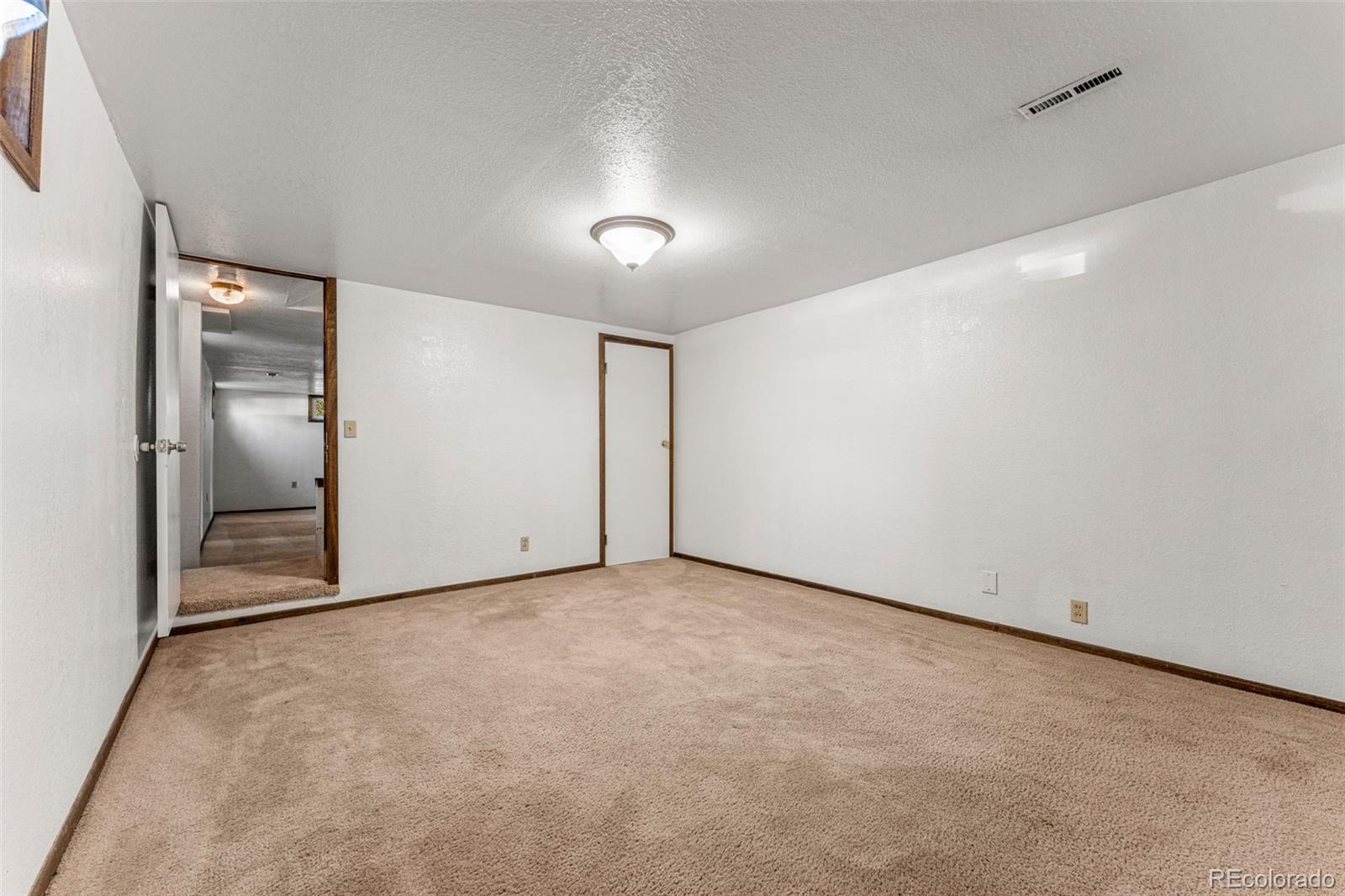 MLS Image #15 for 3392 w aksarben avenue,littleton, Colorado