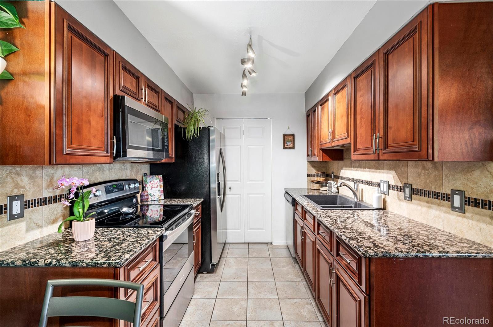 MLS Image #9 for 1845  kendall street,denver, Colorado