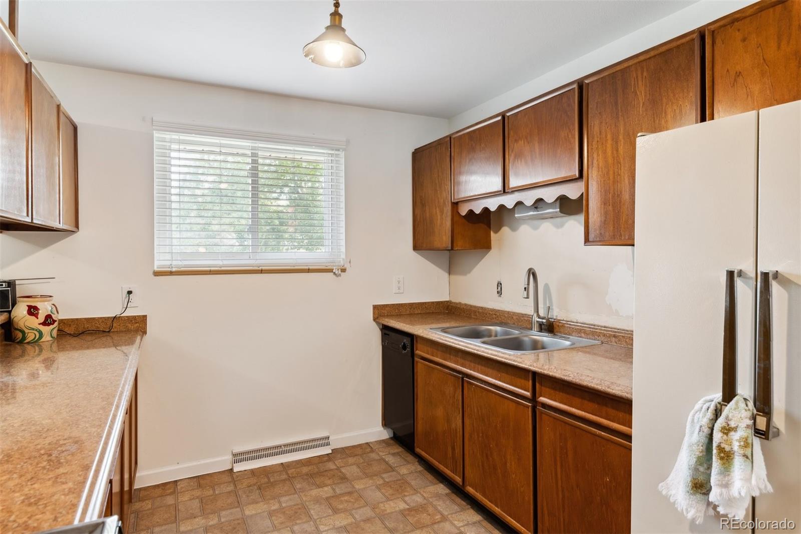 MLS Image #6 for 2874 s ingalls way,denver, Colorado