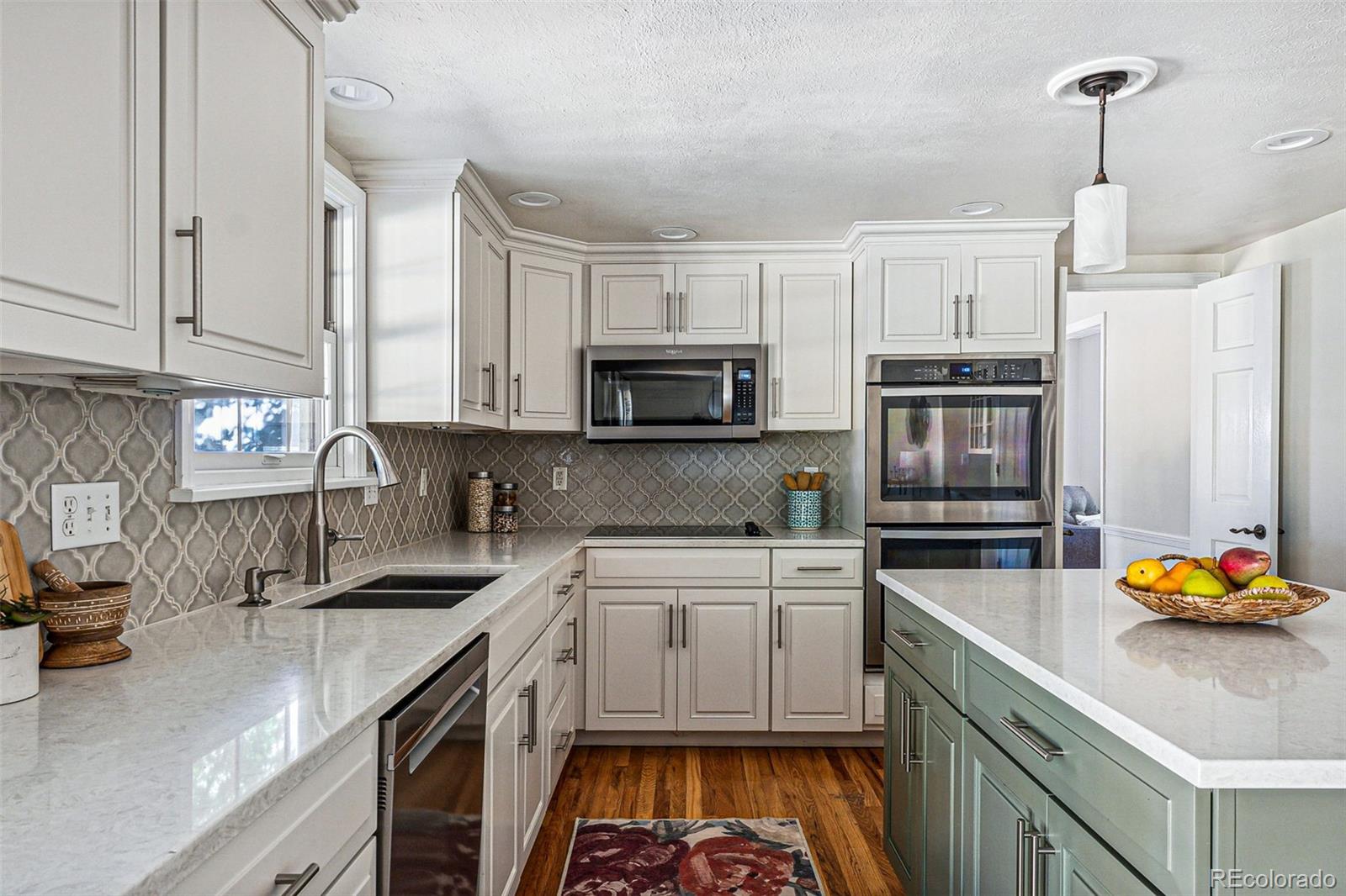 MLS Image #2 for 3891 s narcissus way,denver, Colorado