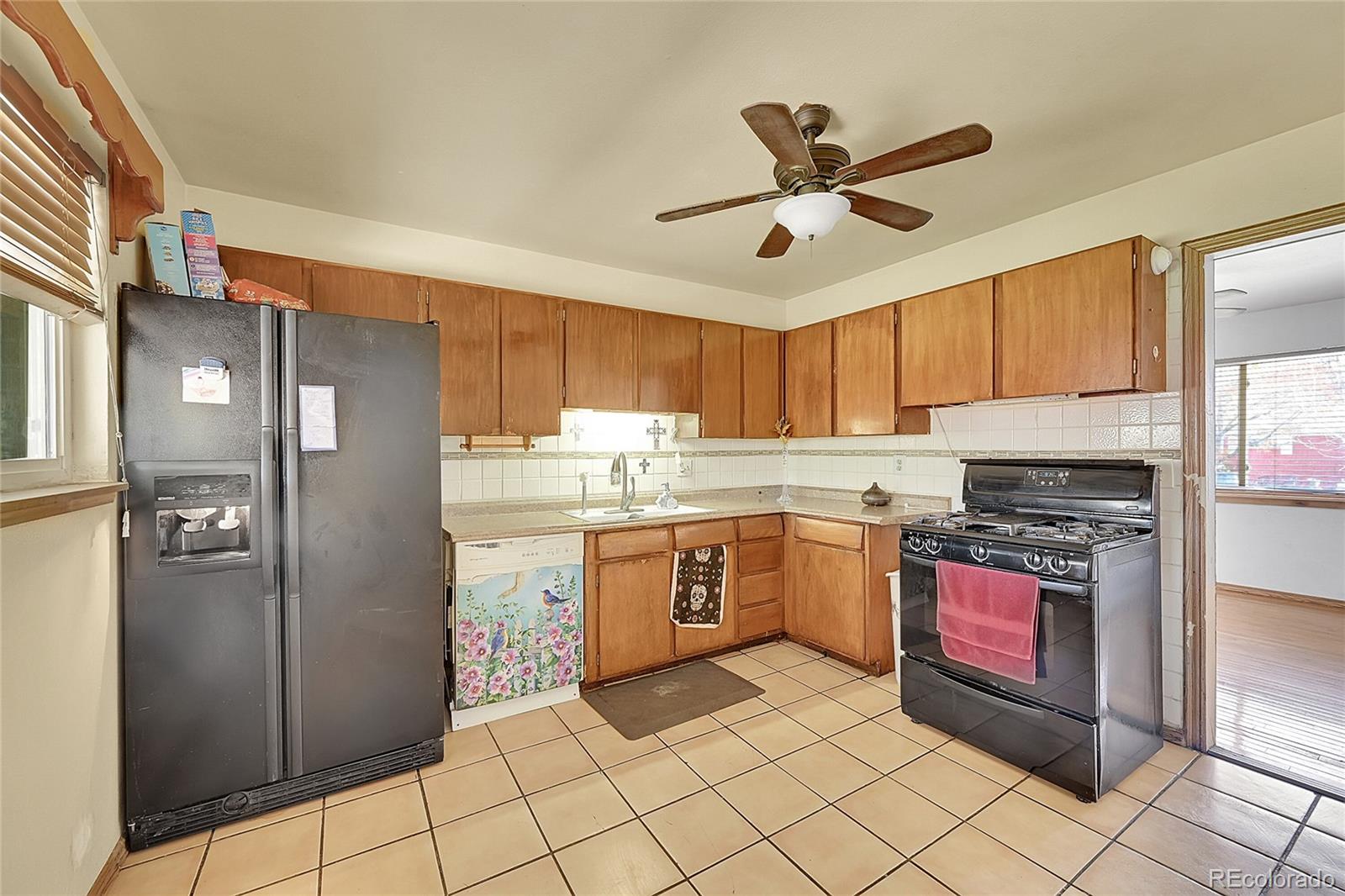 MLS Image #2 for 8051  downing drive,denver, Colorado