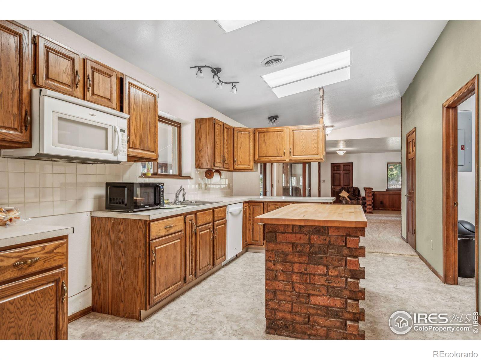 MLS Image #12 for 8845  rogers road,longmont, Colorado