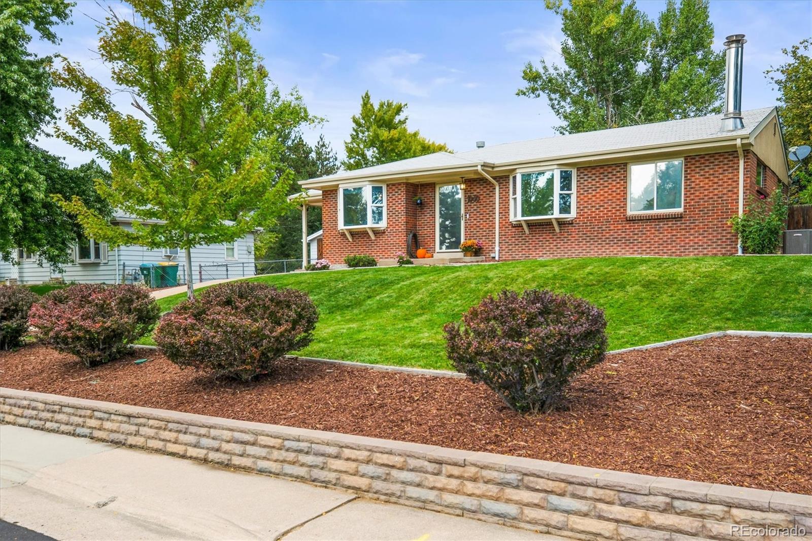 MLS Image #0 for 1040 w longview avenue,littleton, Colorado