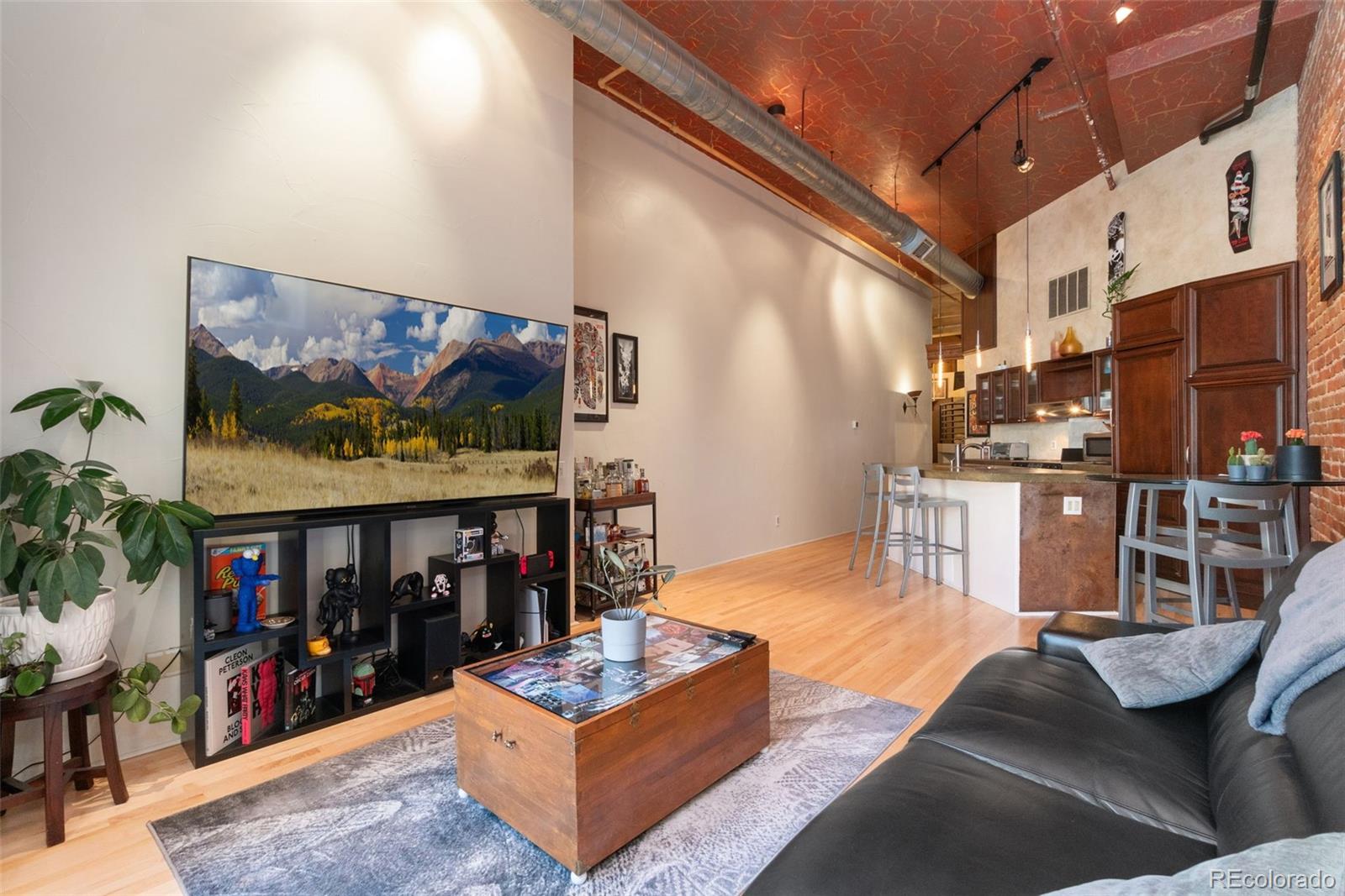 MLS Image #3 for 1617  california street,denver, Colorado