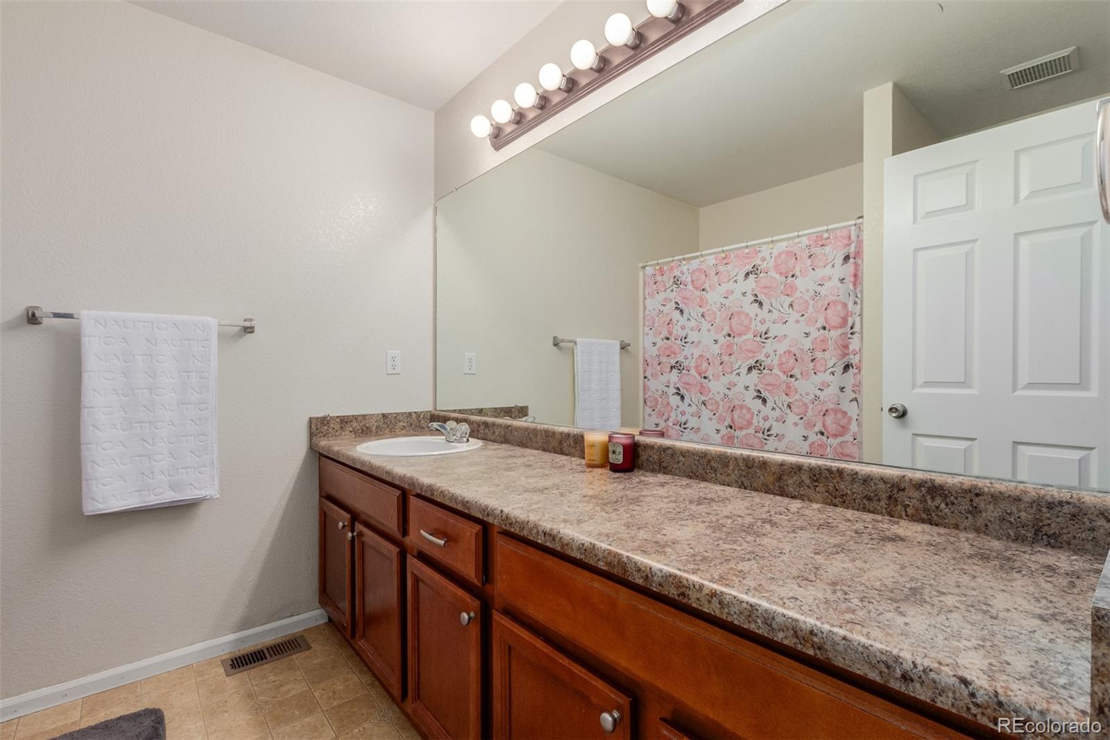 MLS Image #18 for 5281  danube court,denver, Colorado