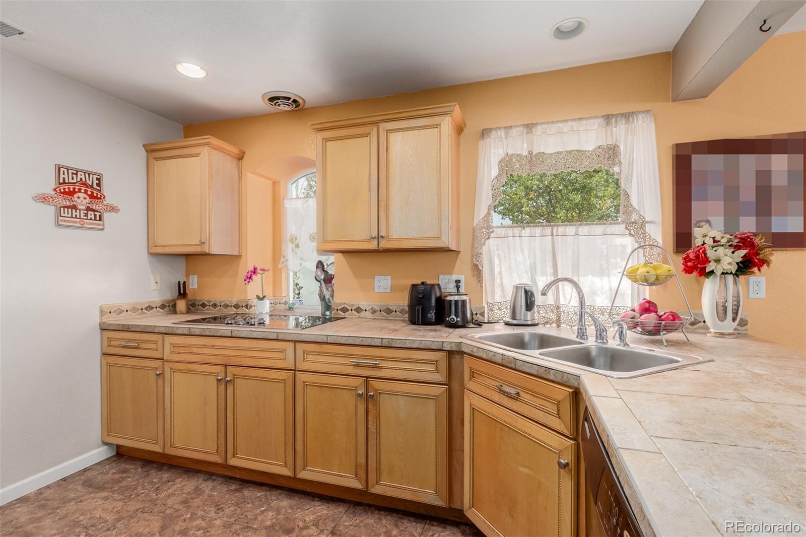 MLS Image #8 for 5281  danube court,denver, Colorado