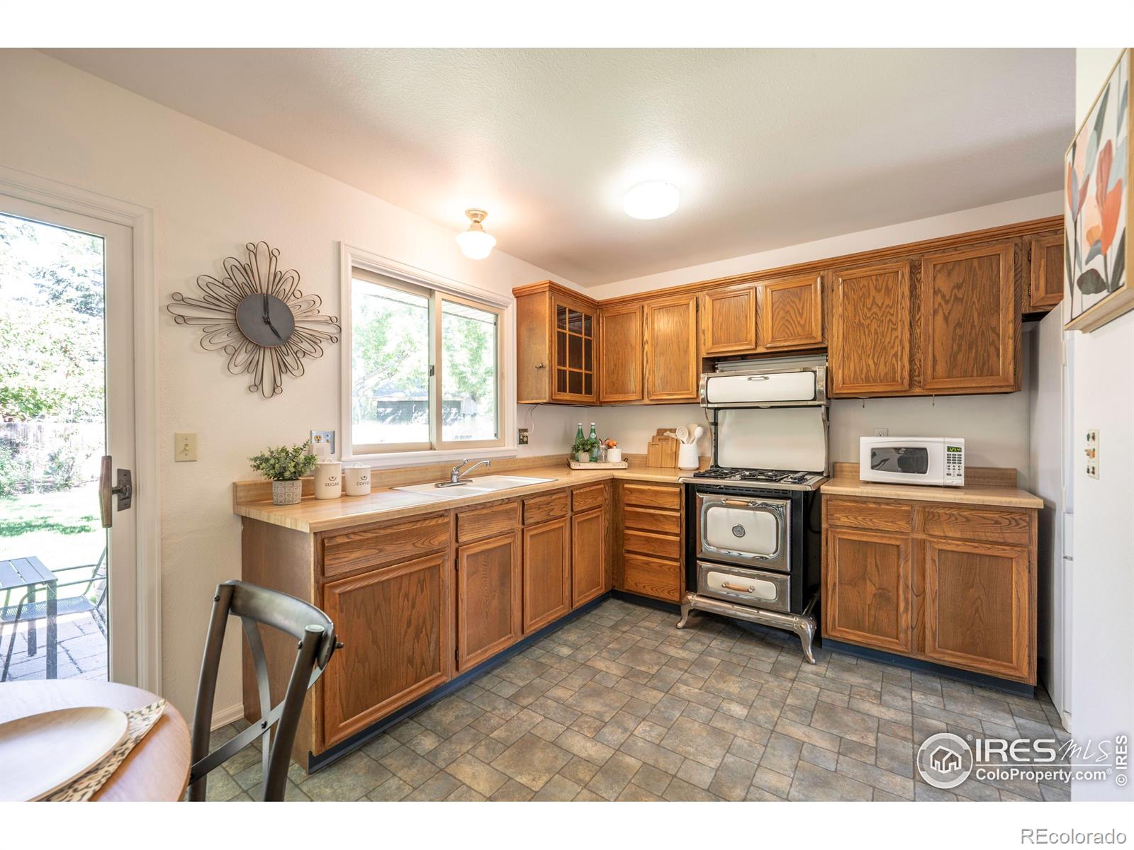 MLS Image #10 for 947 w maple court,louisville, Colorado