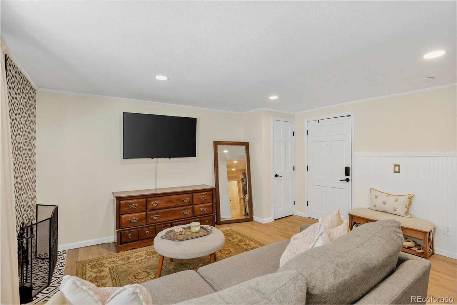 MLS Image #1 for 336 n grant street 206,denver, Colorado
