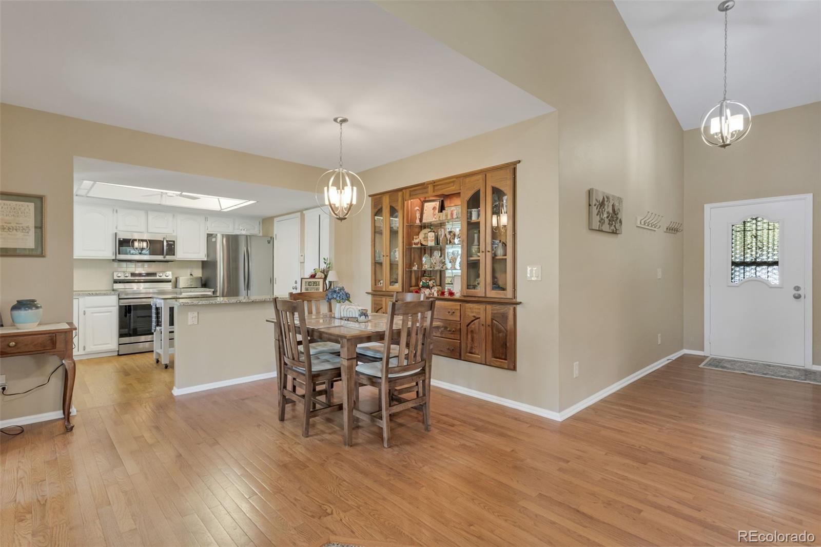 MLS Image #5 for 2822 s heather gardens way,aurora, Colorado