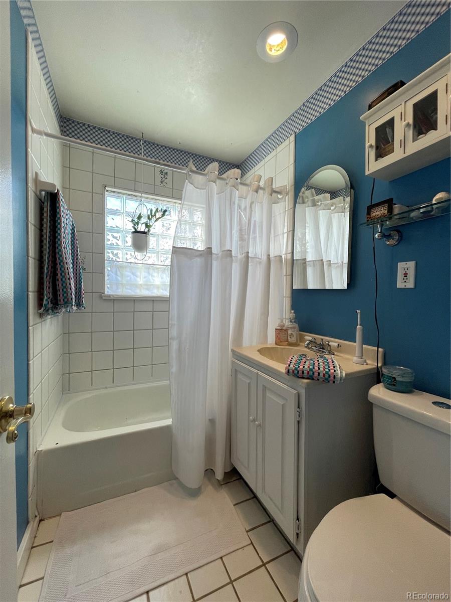 MLS Image #11 for 3025 s forest street,denver, Colorado