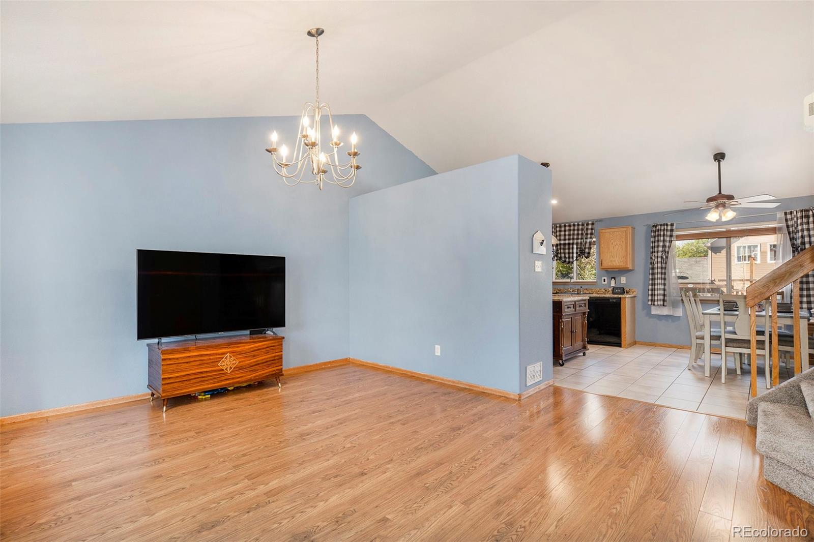 MLS Image #10 for 11643  oswego street,commerce city, Colorado