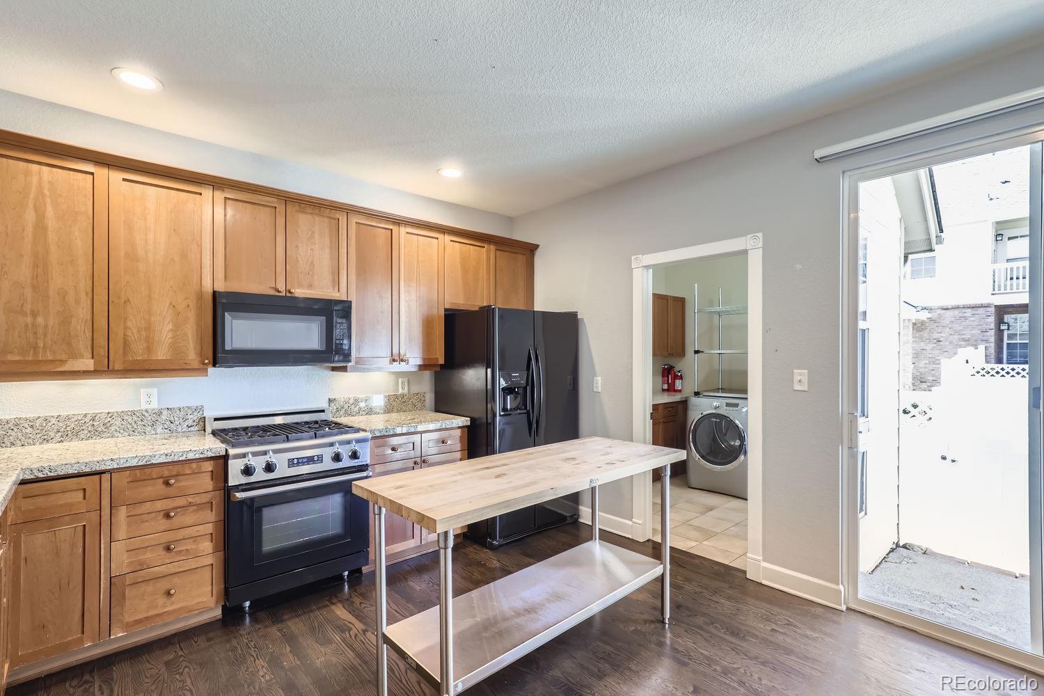 MLS Image #8 for 705  trenton street,denver, Colorado