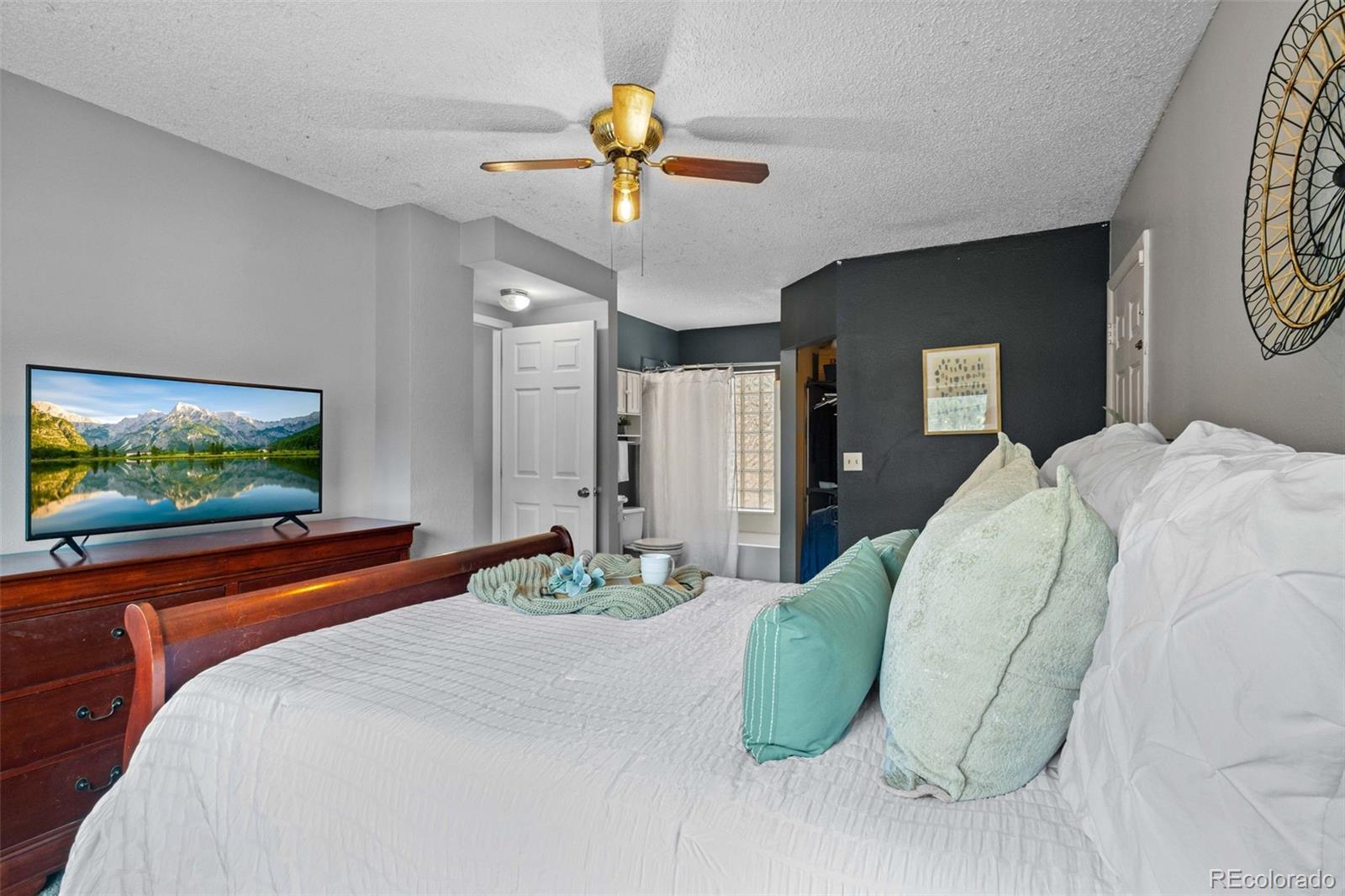 MLS Image #9 for 8228 w highway 24 ,cascade, Colorado