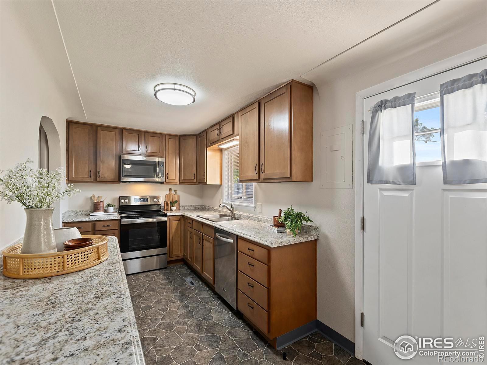 MLS Image #9 for 2505 n garfield avenue,loveland, Colorado