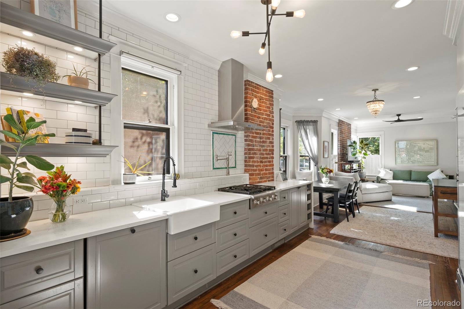 MLS Image #15 for 334 s lincoln street,denver, Colorado