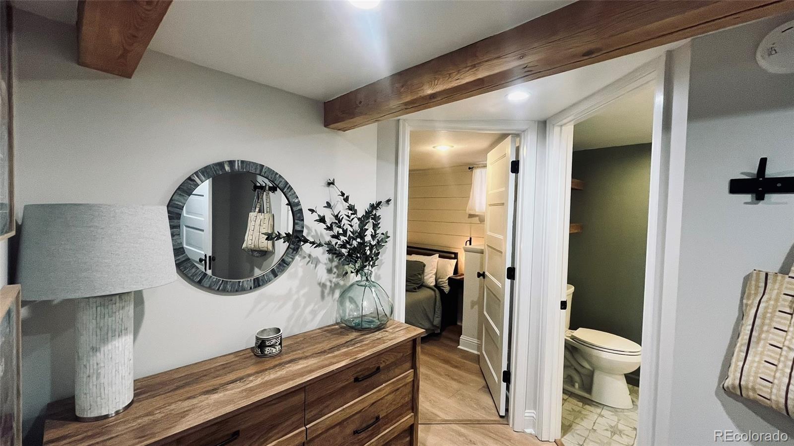 MLS Image #22 for 334 s lincoln street,denver, Colorado