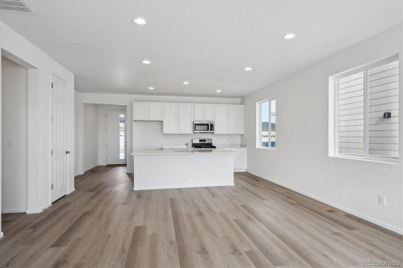 MLS Image #4 for 4632  short horn drive,johnstown, Colorado