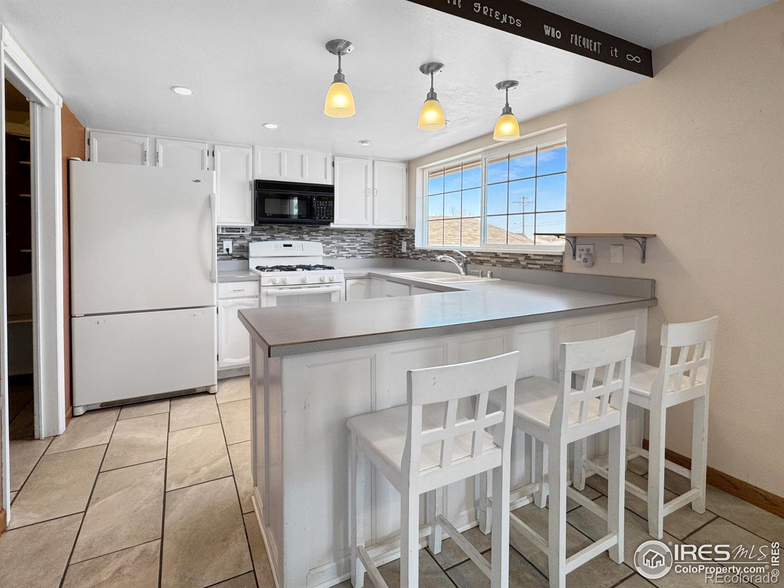 MLS Image #10 for 468  centennial circle,sterling, Colorado