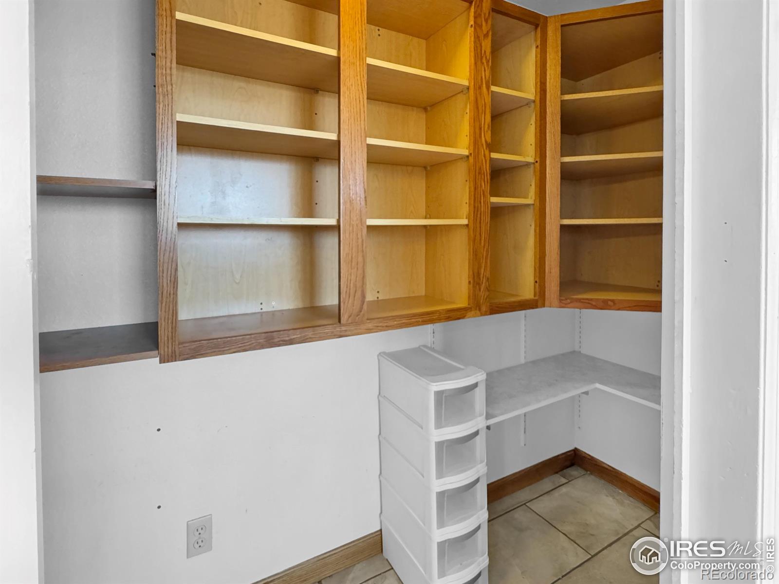 MLS Image #13 for 468  centennial circle,sterling, Colorado