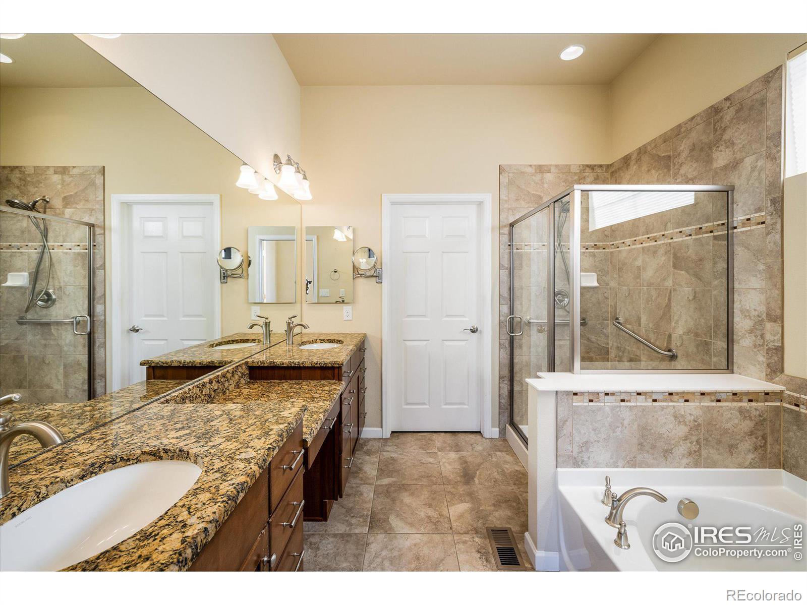 MLS Image #17 for 15993  torreys way,broomfield, Colorado