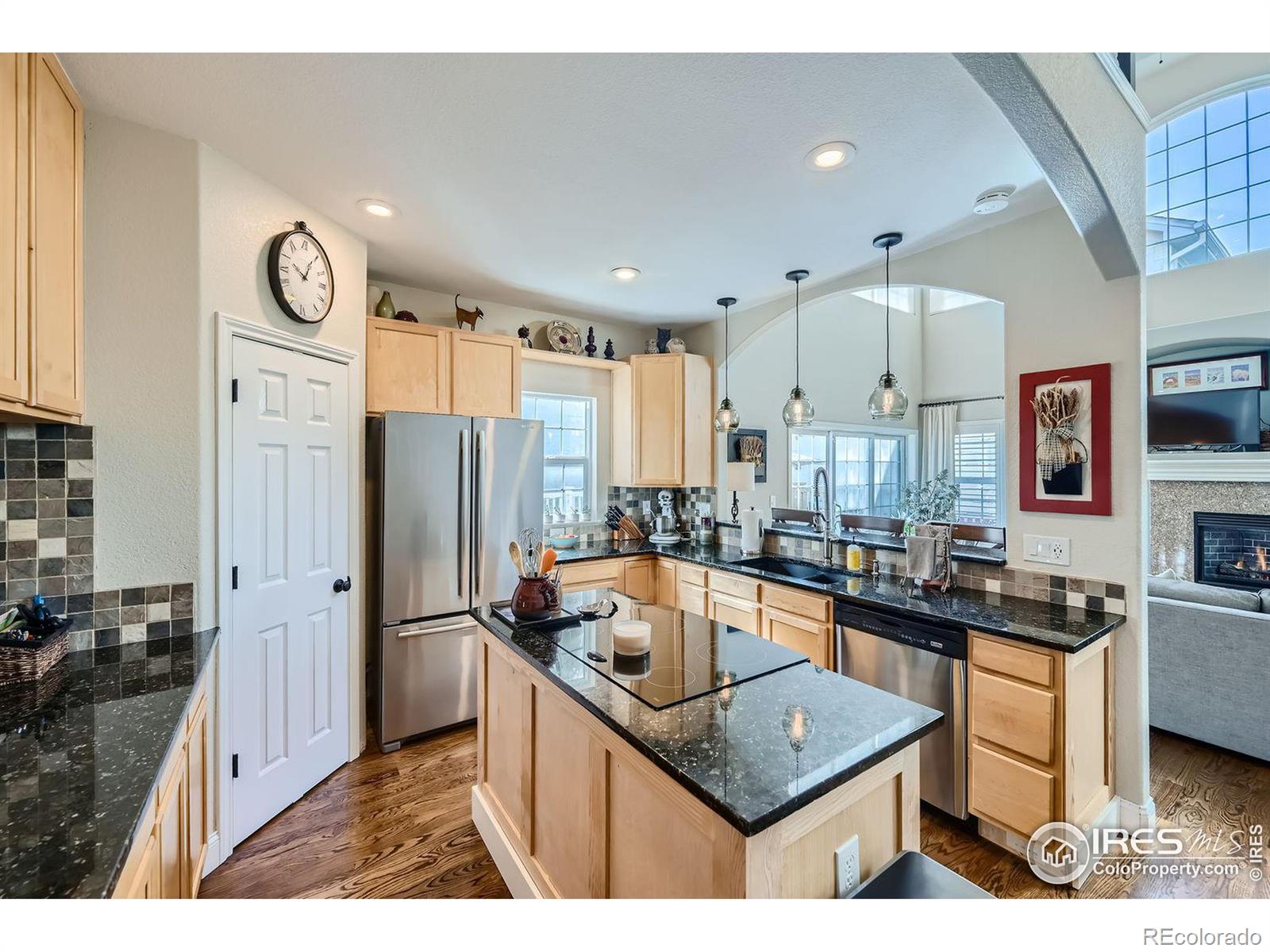 MLS Image #6 for 421 s parkside drive,longmont, Colorado