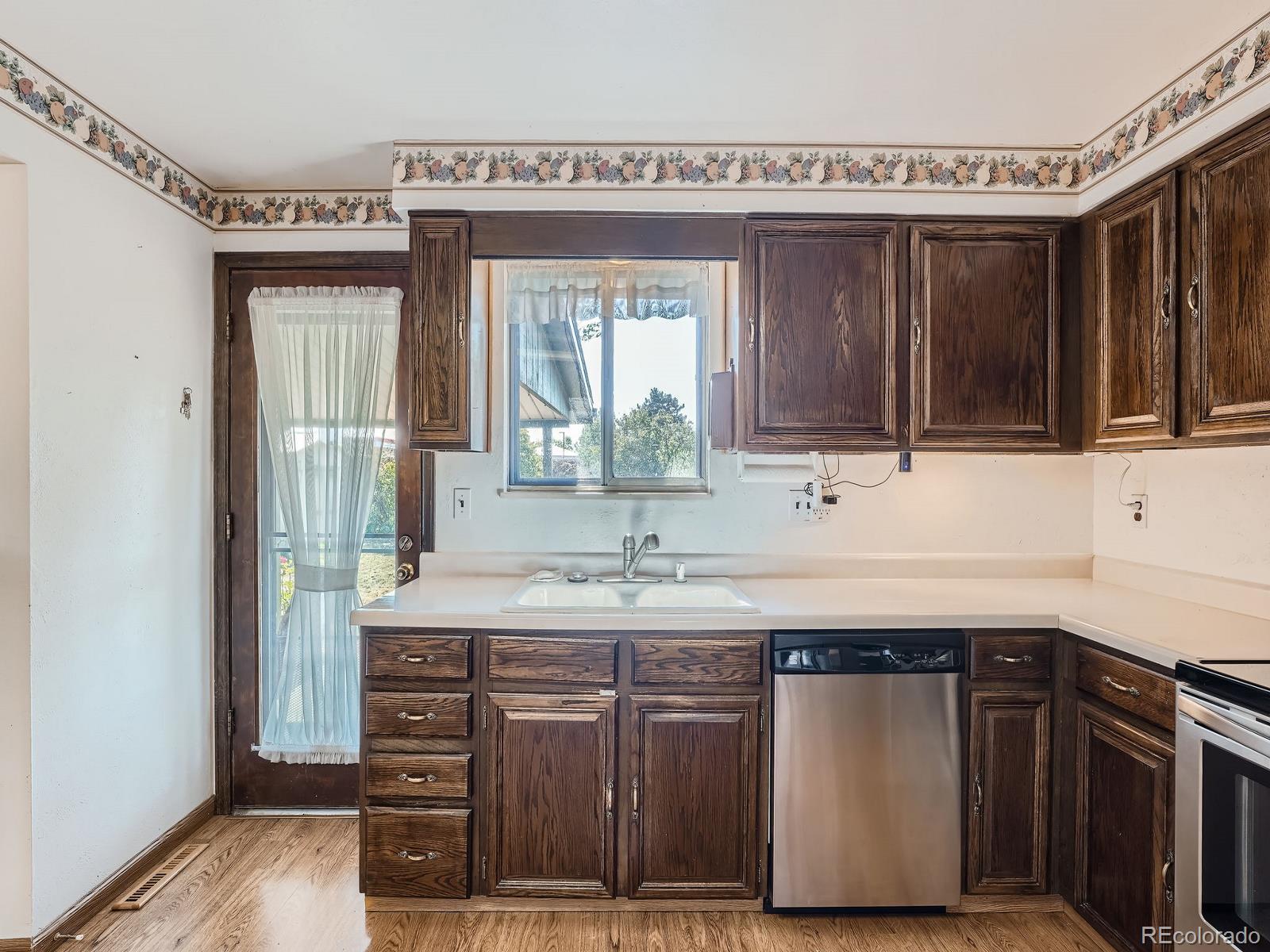 MLS Image #18 for 603  ouray way,aurora, Colorado