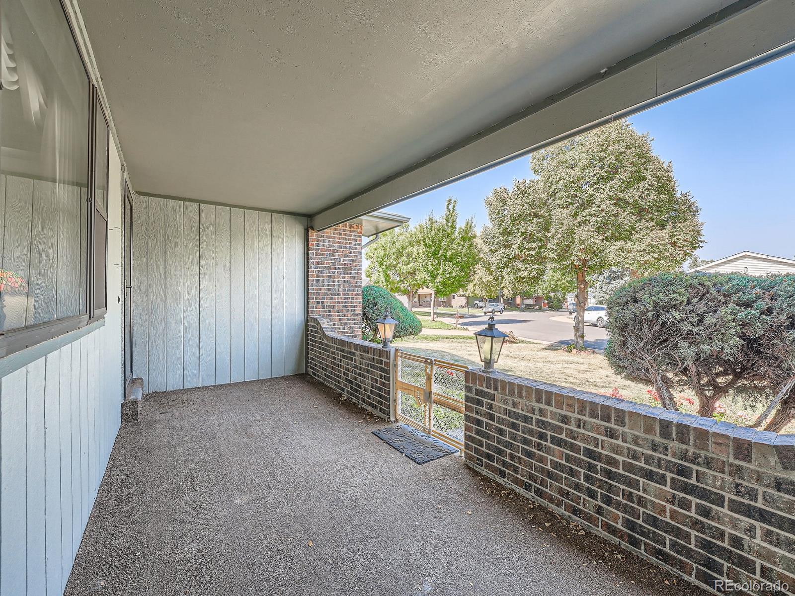 MLS Image #3 for 603  ouray way,aurora, Colorado