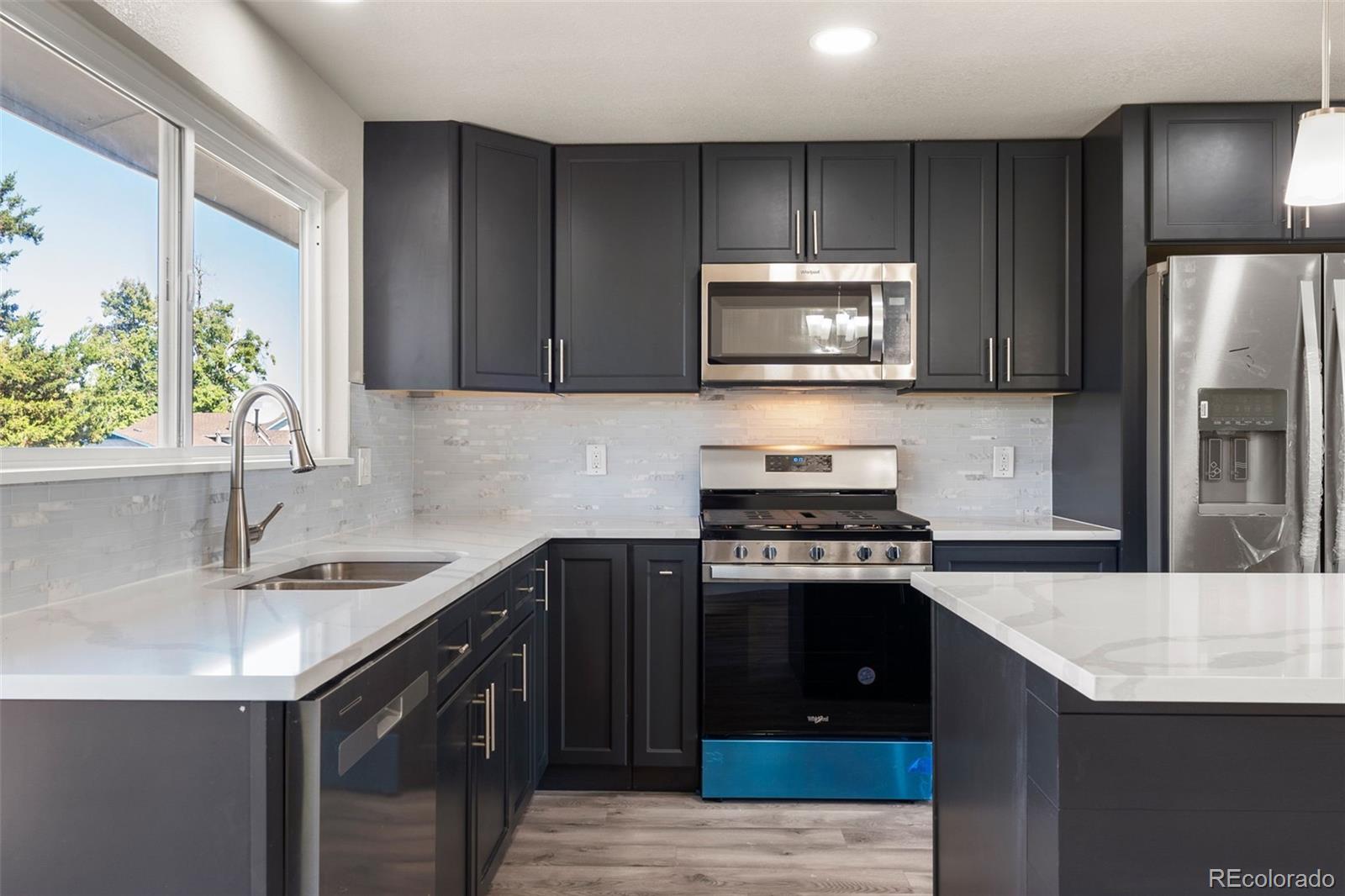 MLS Image #14 for 5205  scranton court,denver, Colorado