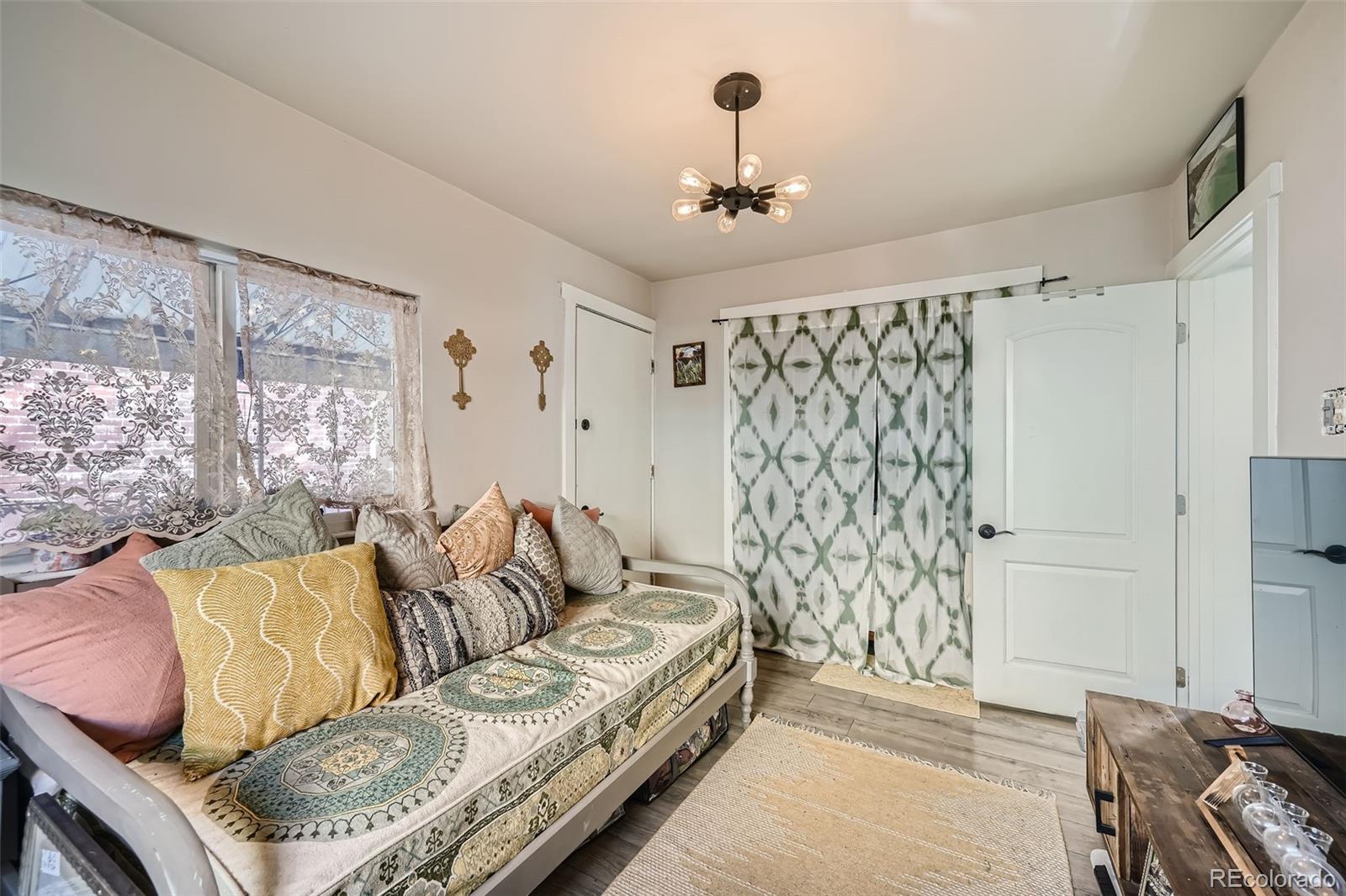 MLS Image #15 for 1317 e 37th avenue,denver, Colorado