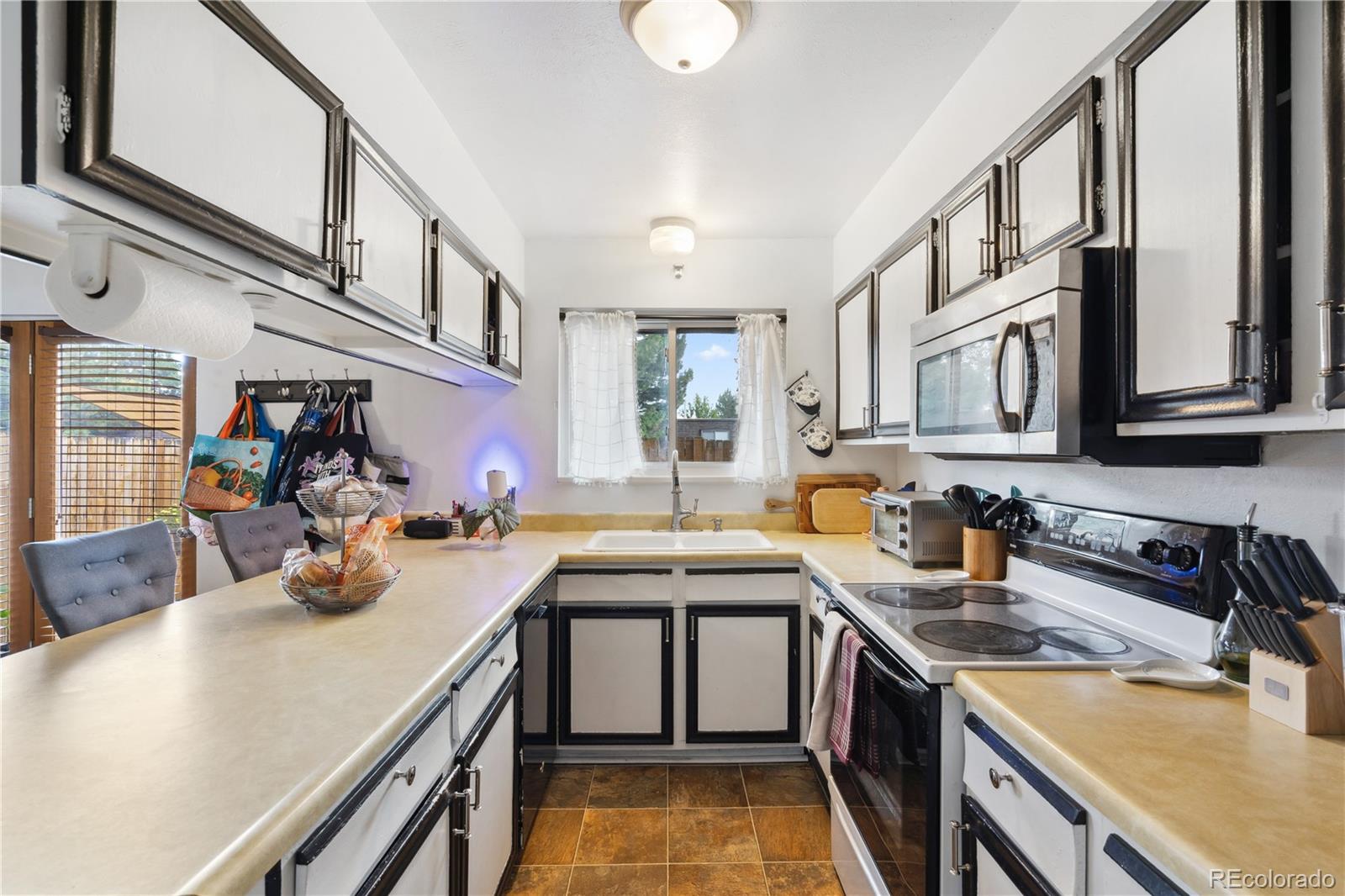 MLS Image #10 for 1832  robb street ,lakewood, Colorado