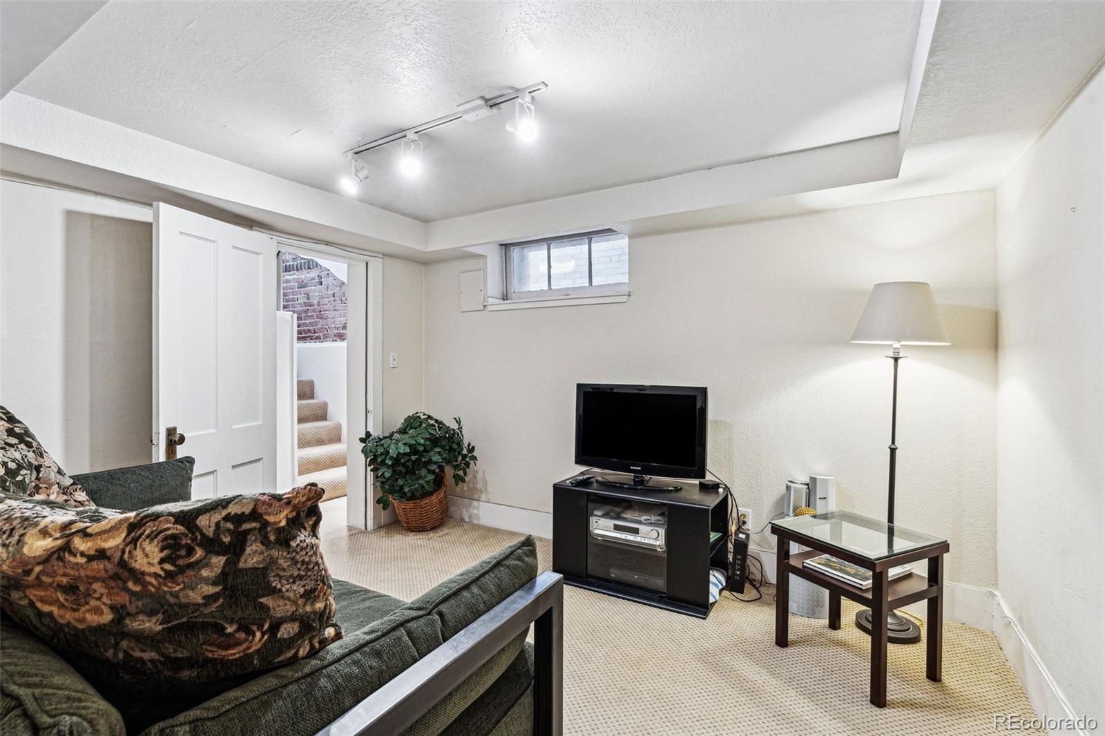 MLS Image #29 for 724  vine street,denver, Colorado