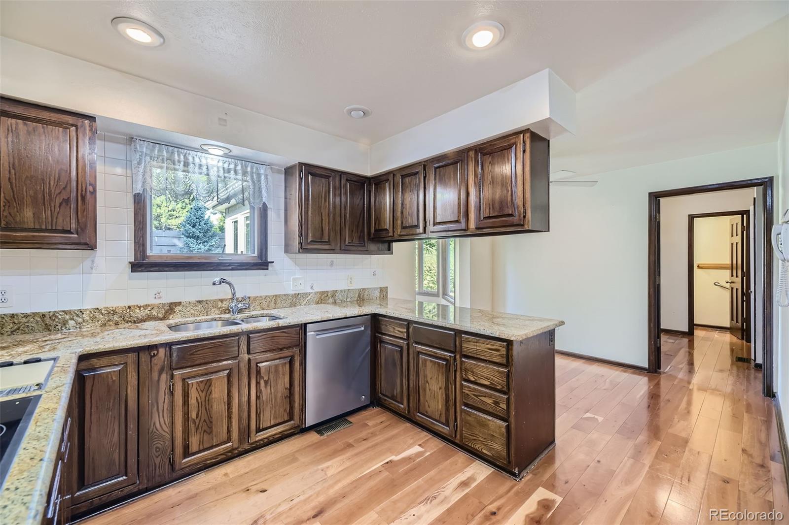 MLS Image #7 for 5927 s yates court,littleton, Colorado