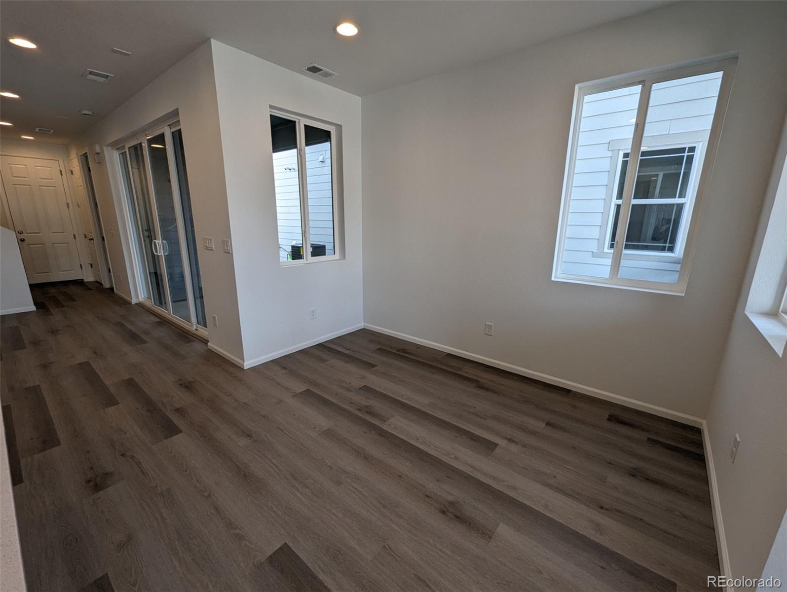 MLS Image #2 for 8487  eagle river street,littleton, Colorado