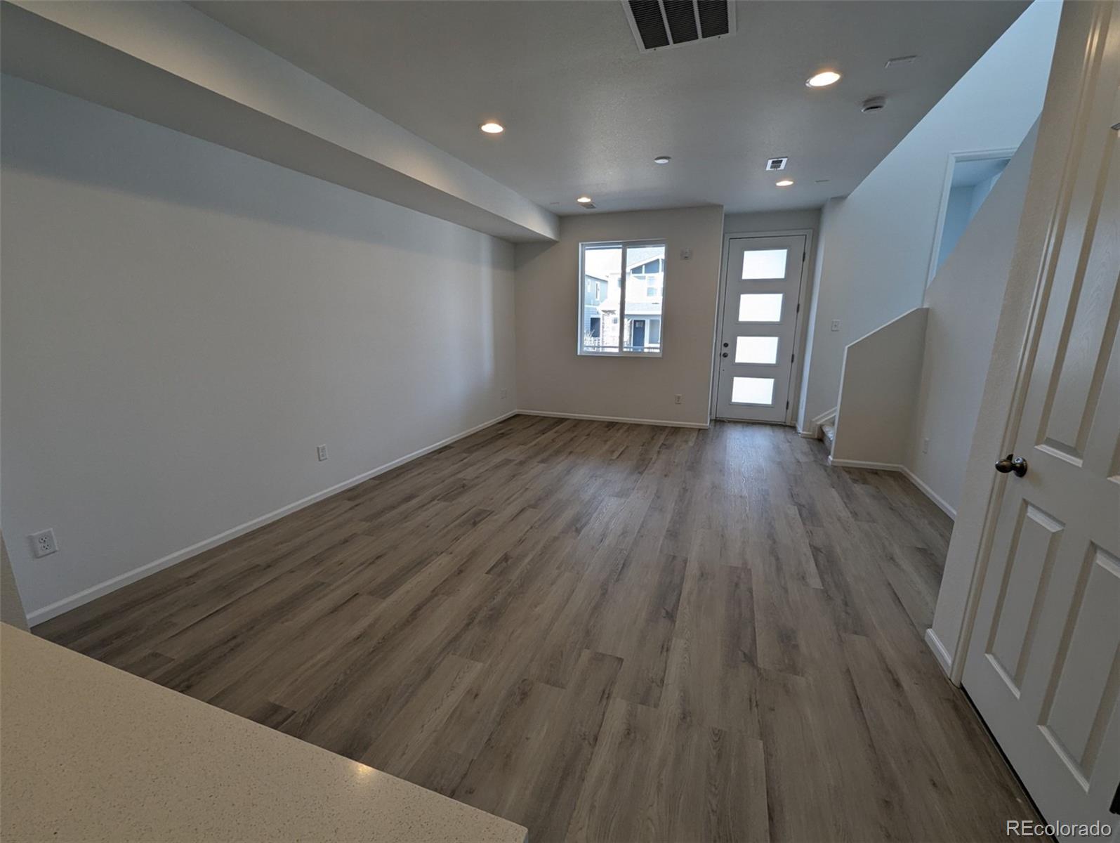 MLS Image #2 for 8485  eagle river street,littleton, Colorado