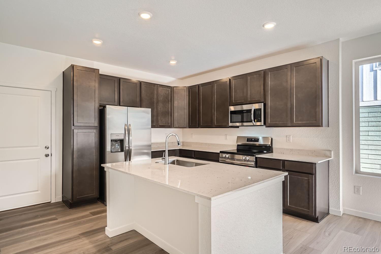 MLS Image #4 for 14584 w 91st drive a,arvada, Colorado