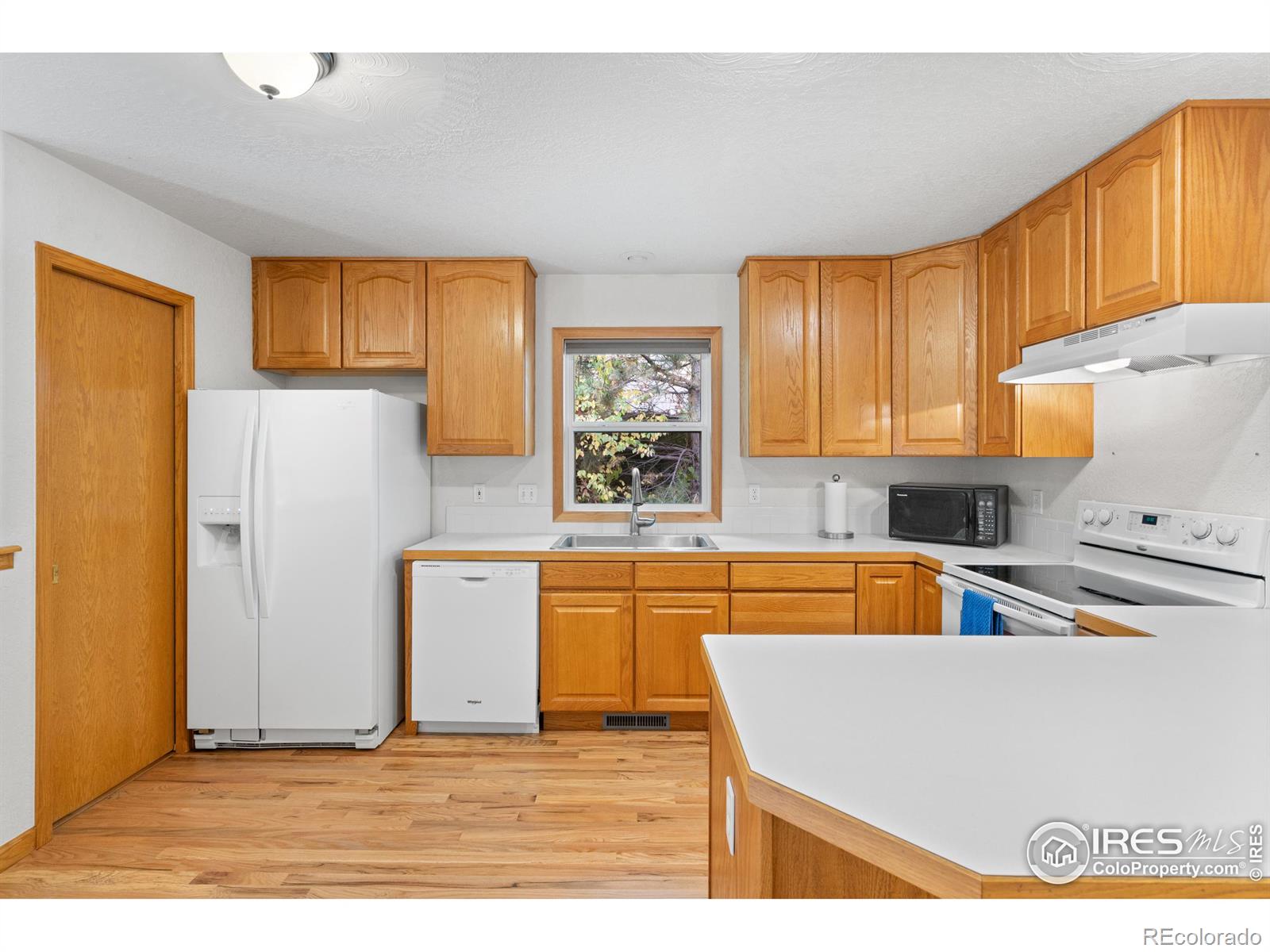 MLS Image #18 for 215 e iowa avenue,berthoud, Colorado