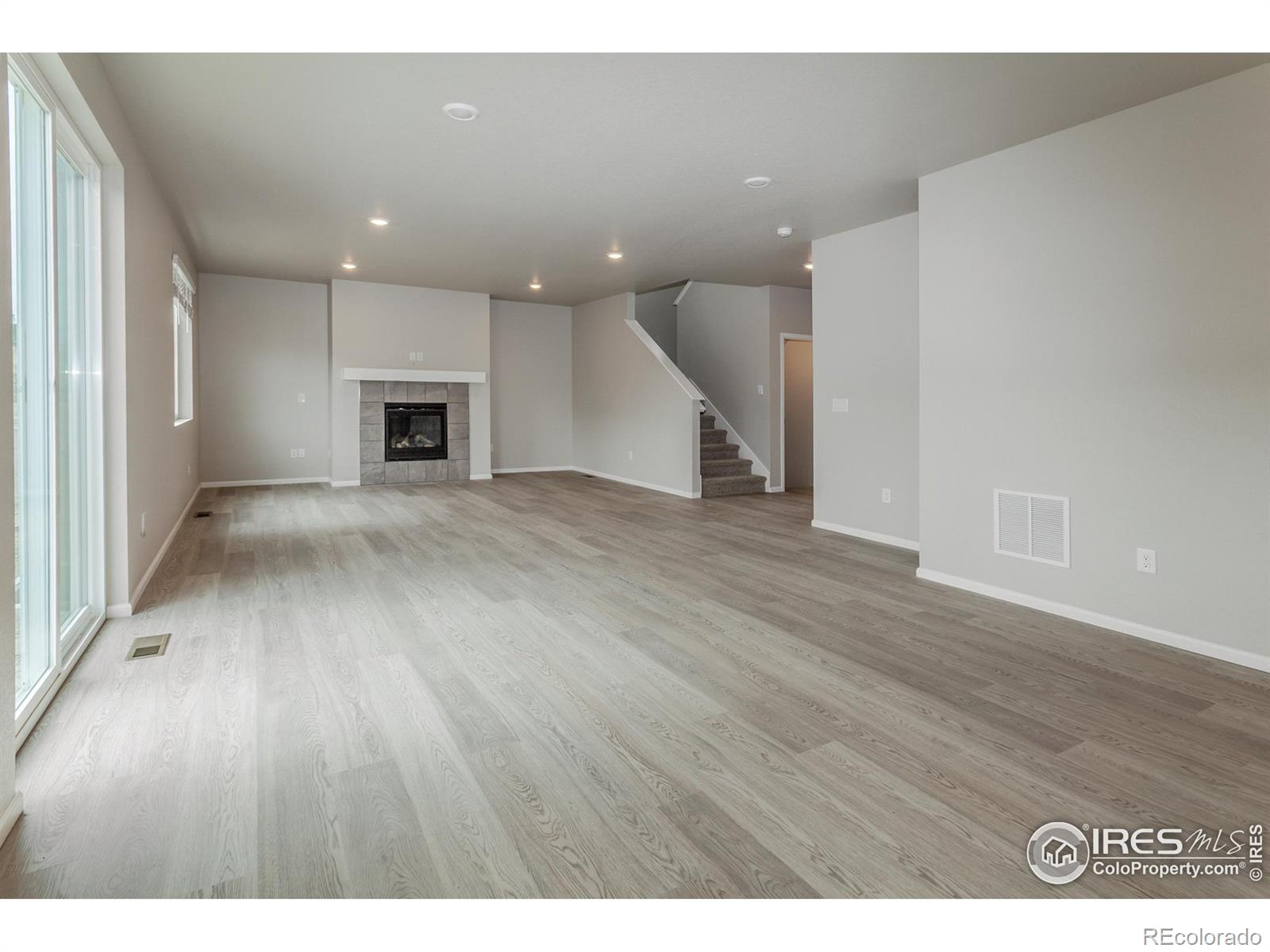 MLS Image #14 for 1117  crystal creek drive,windsor, Colorado