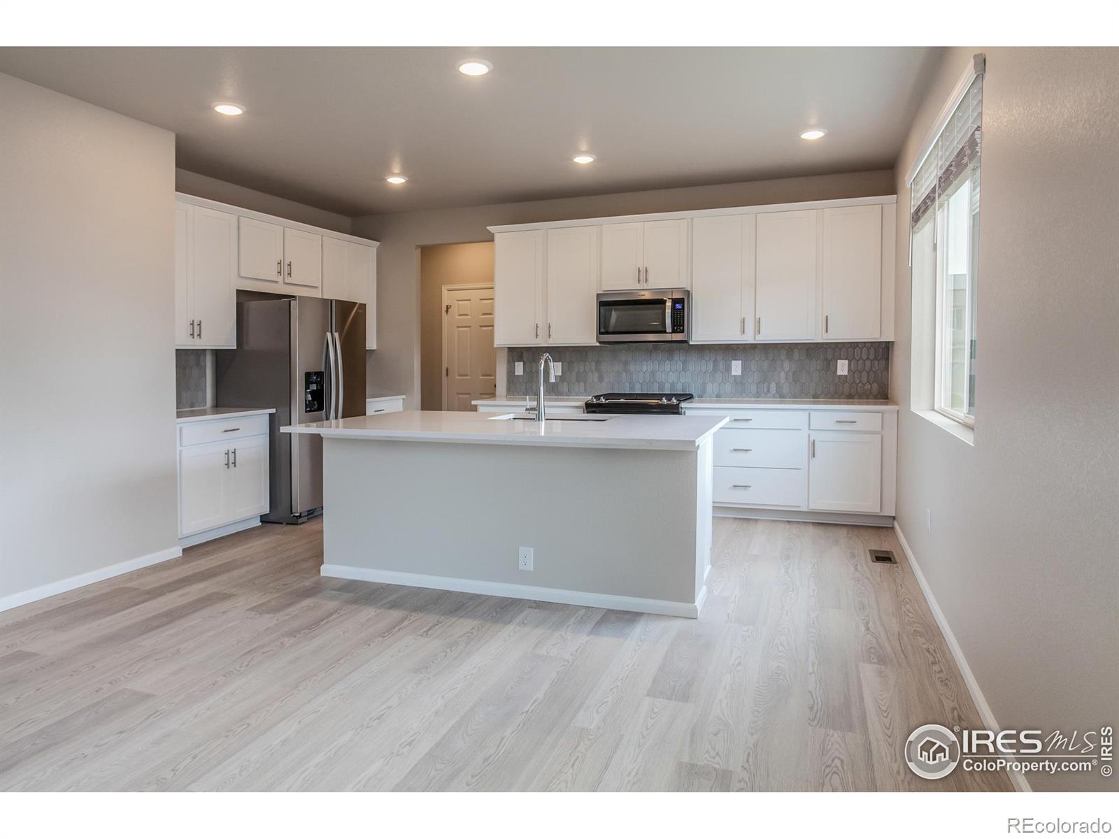 MLS Image #6 for 1117  crystal creek drive,windsor, Colorado