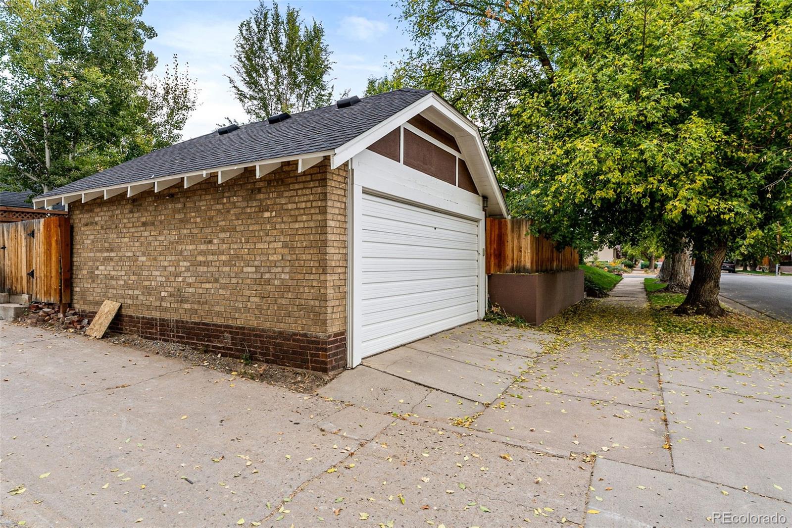 MLS Image #47 for 595 s vine street,denver, Colorado