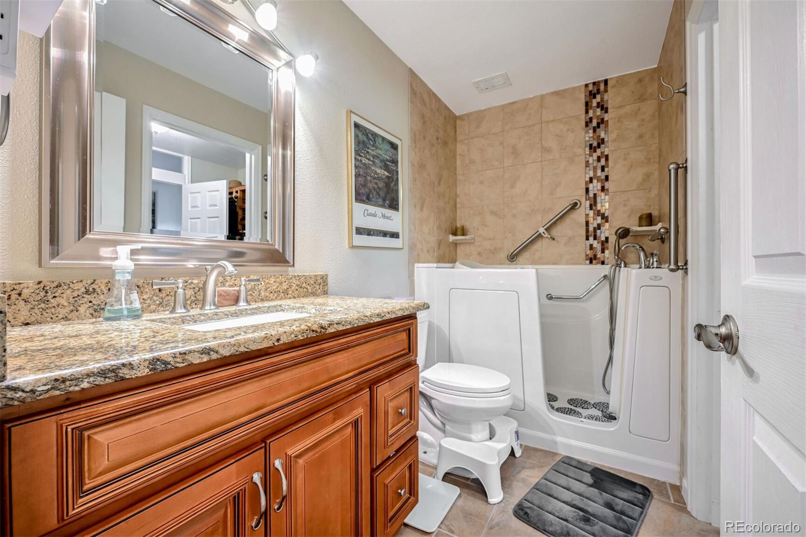 MLS Image #13 for 745 s alton way,denver, Colorado