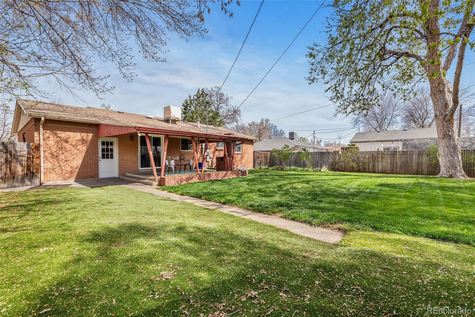 MLS Image #26 for 3423 s vrain street,denver, Colorado