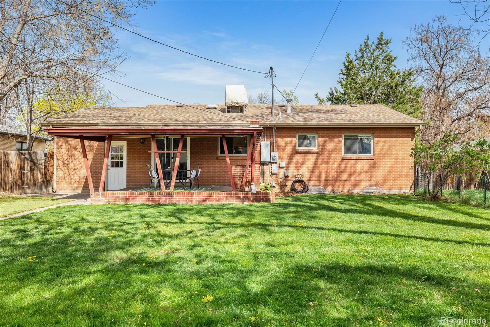 MLS Image #27 for 3423 s vrain street,denver, Colorado