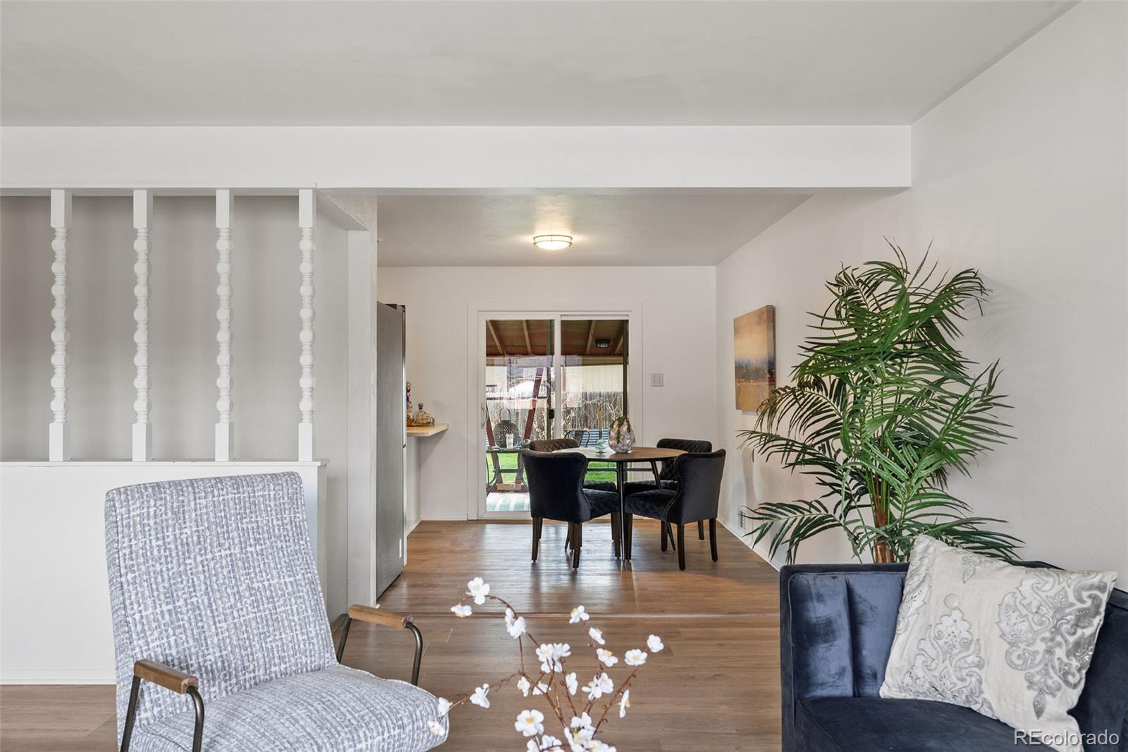MLS Image #4 for 3423 s vrain street,denver, Colorado
