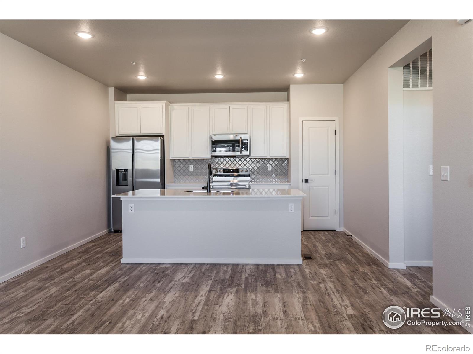 MLS Image #6 for 2120  fallin leaf drive,windsor, Colorado