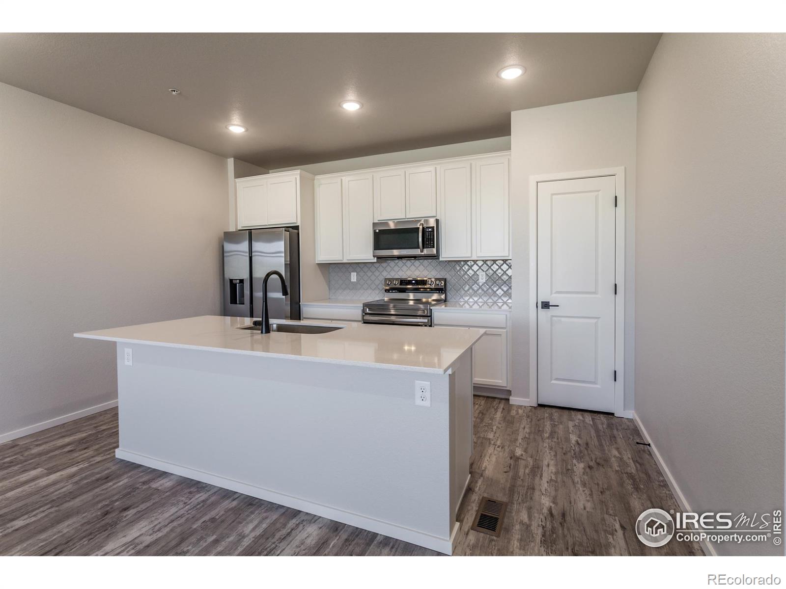 MLS Image #7 for 2120  fallin leaf drive,windsor, Colorado