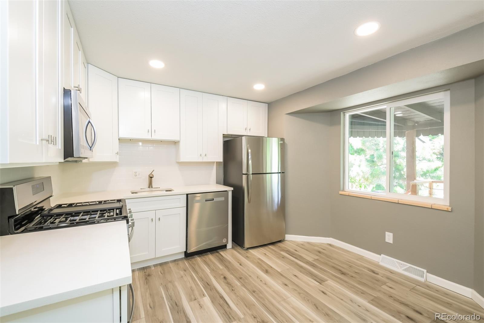 MLS Image #13 for 8229  chase drive,arvada, Colorado