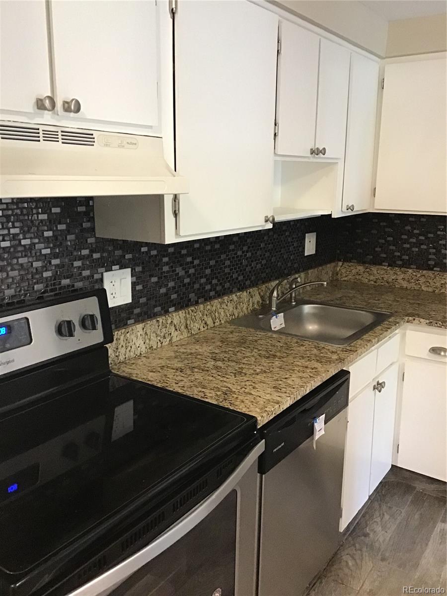 MLS Image #3 for 1304 s parker road,denver, Colorado