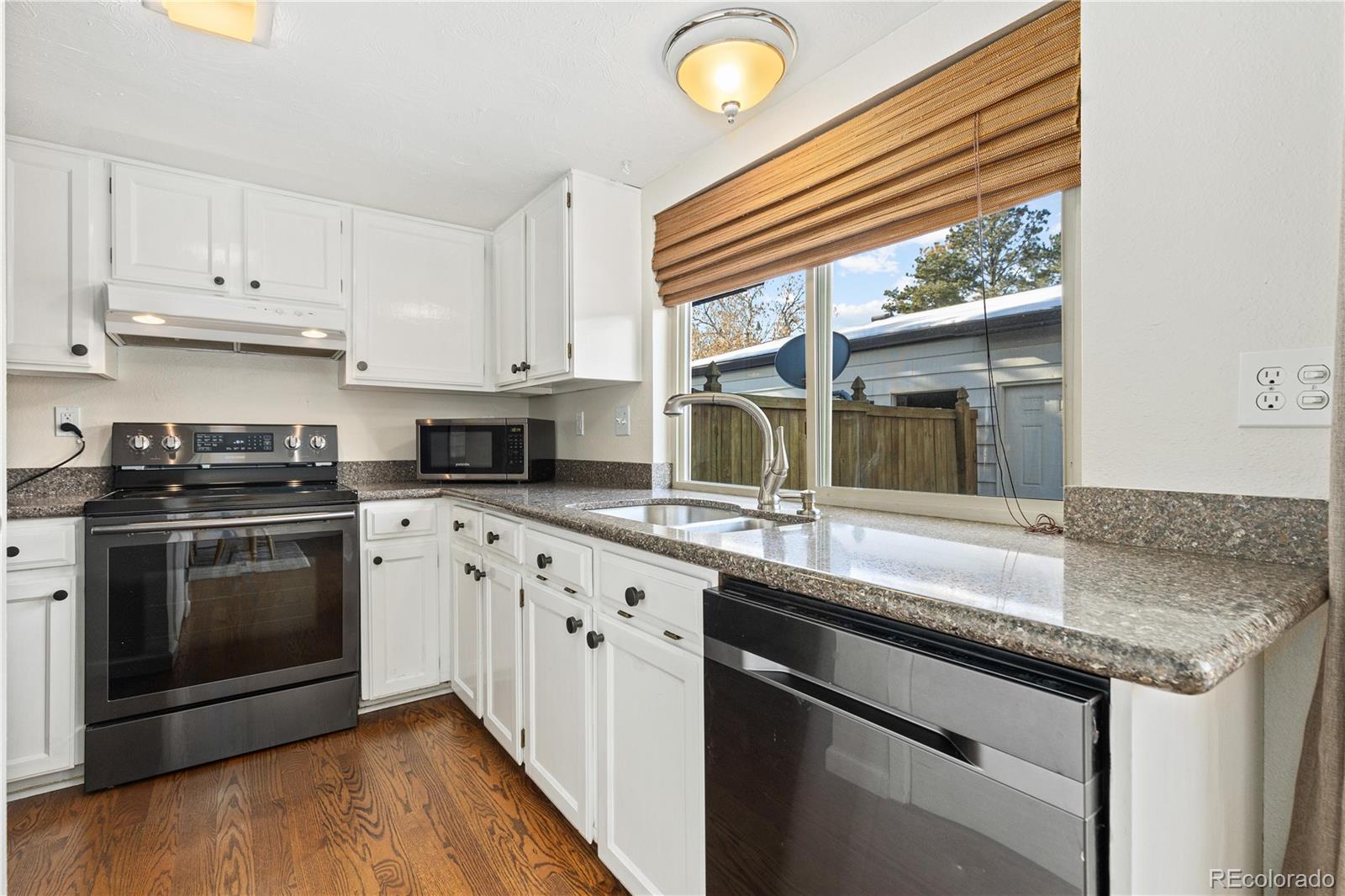MLS Image #11 for 3695 s kittredge street,aurora, Colorado